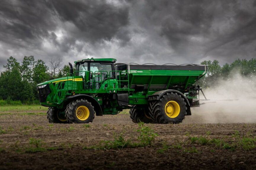 Farm spreader