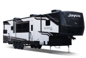 Toy hauler RV